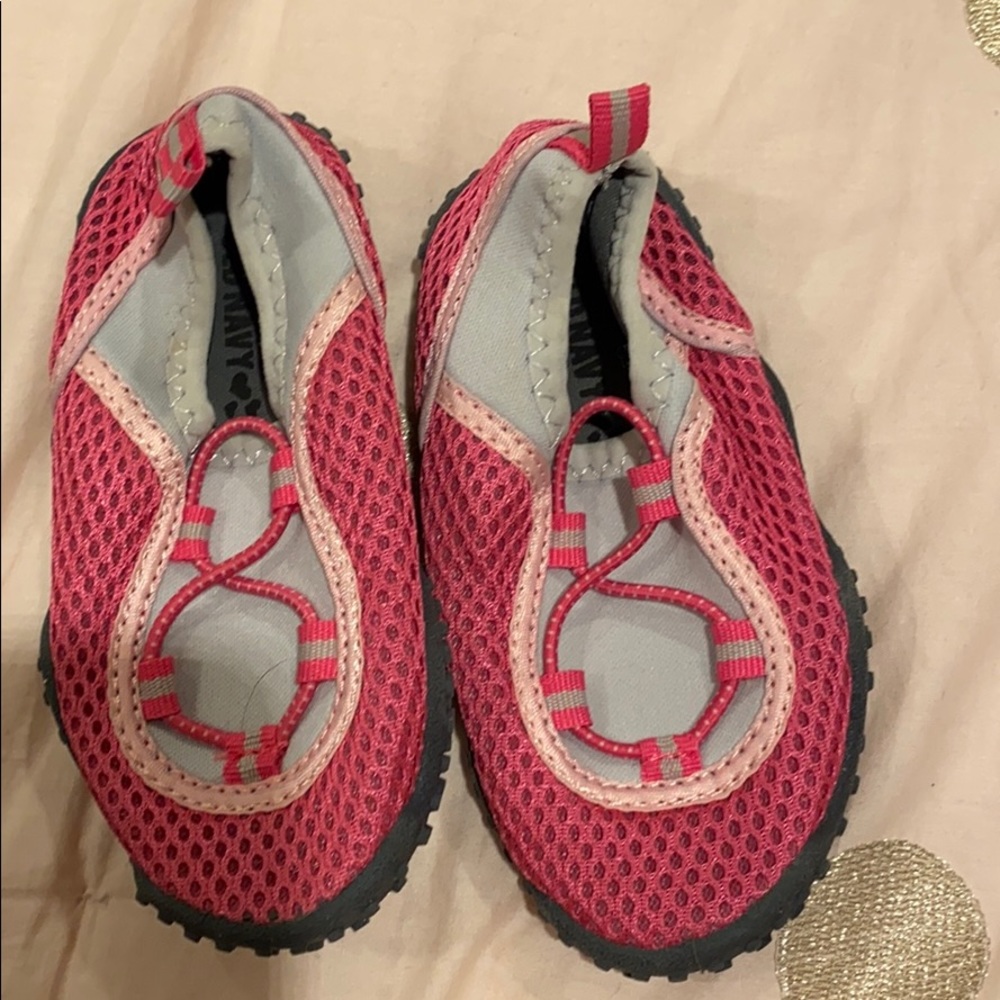 Water shoes